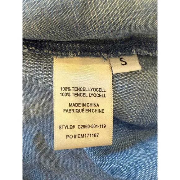 CLOTH & STONE Anthropologie Tencel Chambray Floral Shirt Top Blouse size S - Picture 6 of 8